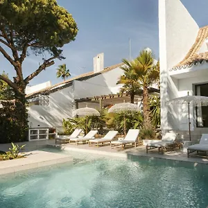 Anfitrion & Villa